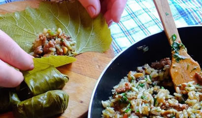 Recipe for Stuffed Grape Leaves with Olive Oil